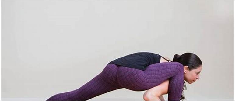 Yoga poses for buttocks